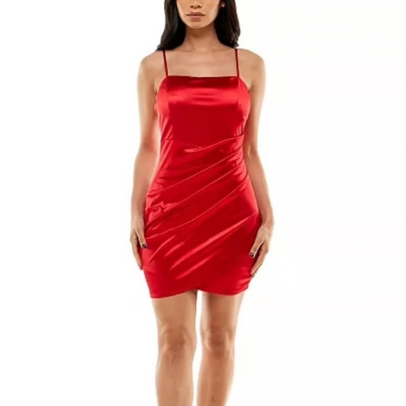 Emerald Sundae Junior's Ruched Asymmetric Bodycon Mini Dress Size M - Picture 2 of 3